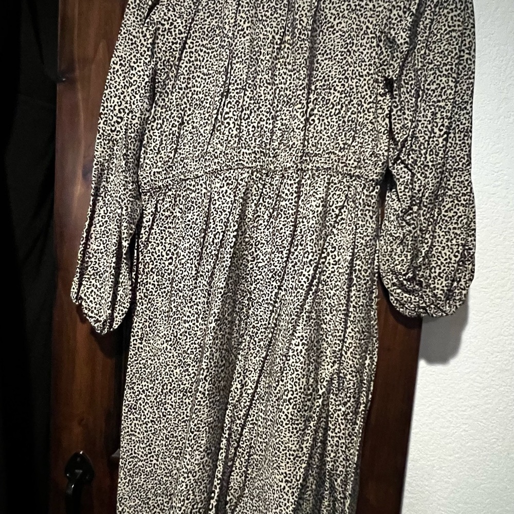 Patterned Dress - Picture 2 of 2